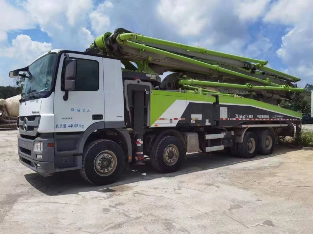 Good Original Condition 2019 Zoomlion 56m Concrete Pump Beton Pump on Benz Truck for Ready Mix