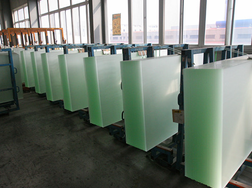 Tempered/High Solar Transmittance Photovoltaic Glass for Building Curtain Wall/Photovoltaic Roof