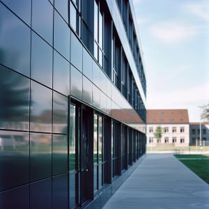 Quality Aluminium Curtain Walls for Hospital Buildings Safe Sustainable Stylish Facade Solutions wholesale