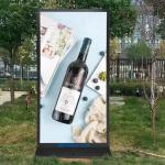 IP65 Waterproof Outdoor Totem Signage 85 Inch High Brightness Advertising