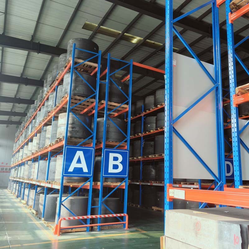 Customized Warehouse Pallet Rack With Capacity 500kgs-4000kgs/Shelf