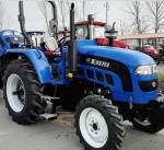 51.5kw 4 Wheel Drive Lawn Tractor , 70hp 4x4 Compact Tractor