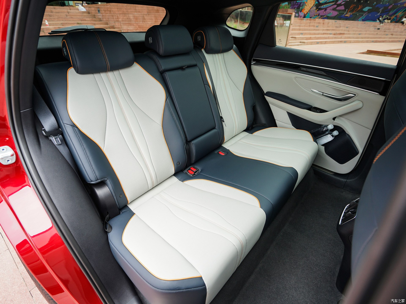 50-70kWh EV BYD SONG Electric Vehicle Phosphate Battery Lithium Iron LED Camera Leather PLUS High Speed SUV 5 Seats