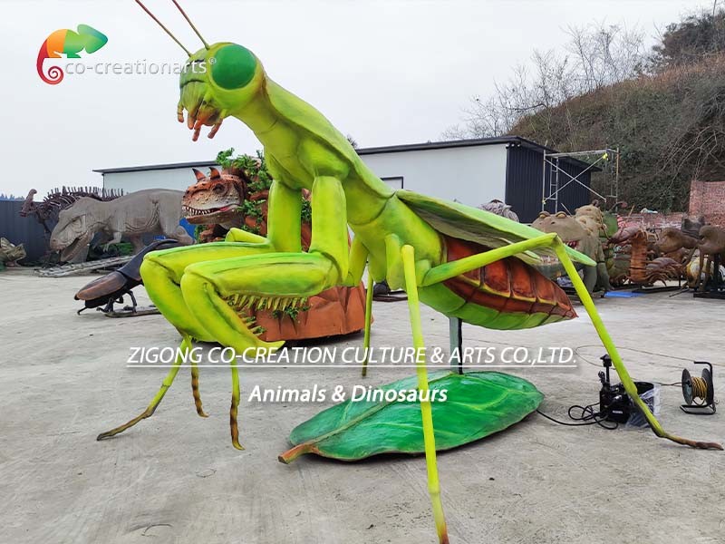 6M Simulation Animatronic Insects Animatronic Mantis Playground Equipment