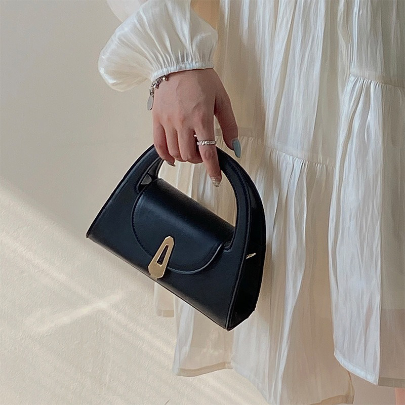 Single Handle PU Leather Tote Purse for Women Elegant and Luxurious Half Moon Bag