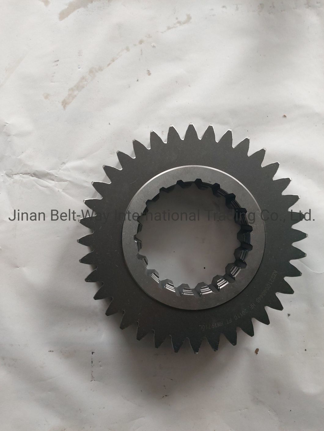 Sinotruk HOWO Truck Parts Hw19710 Transmission Gear Az2210040445