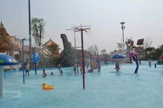 Excited Large Outdoor Rainbow Water Slide Weather Resistance