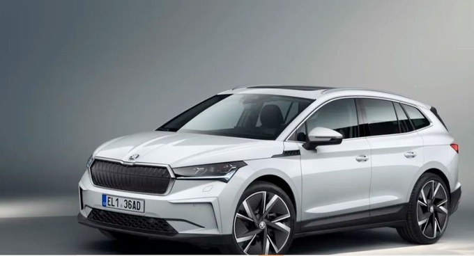 confortable enough riding&commendably quick at Skoda Enyaq iv80 82kWh battery single motor,rear-wheel drive electric car