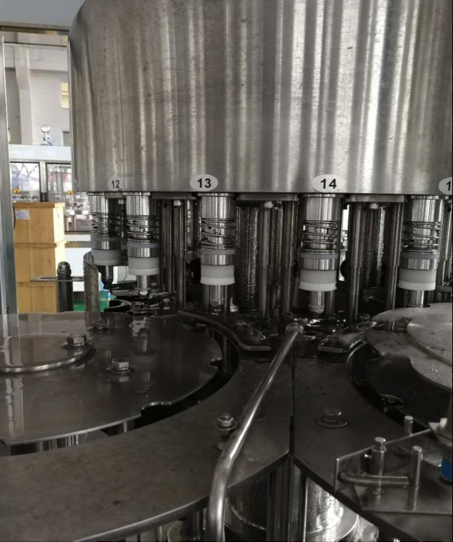 500ml PET Automatic Rinsing Filling And Capping Machine Complete Function