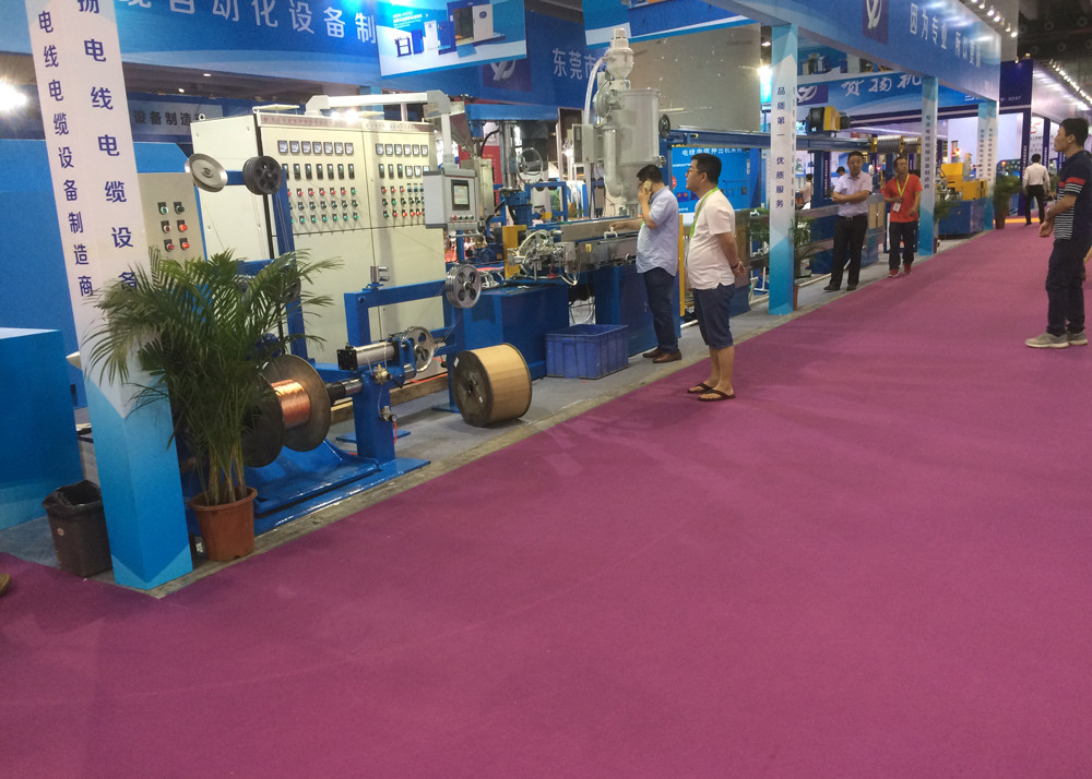Low Smoke Cable Making Machine Wire Extruder Machine Extrusion Production