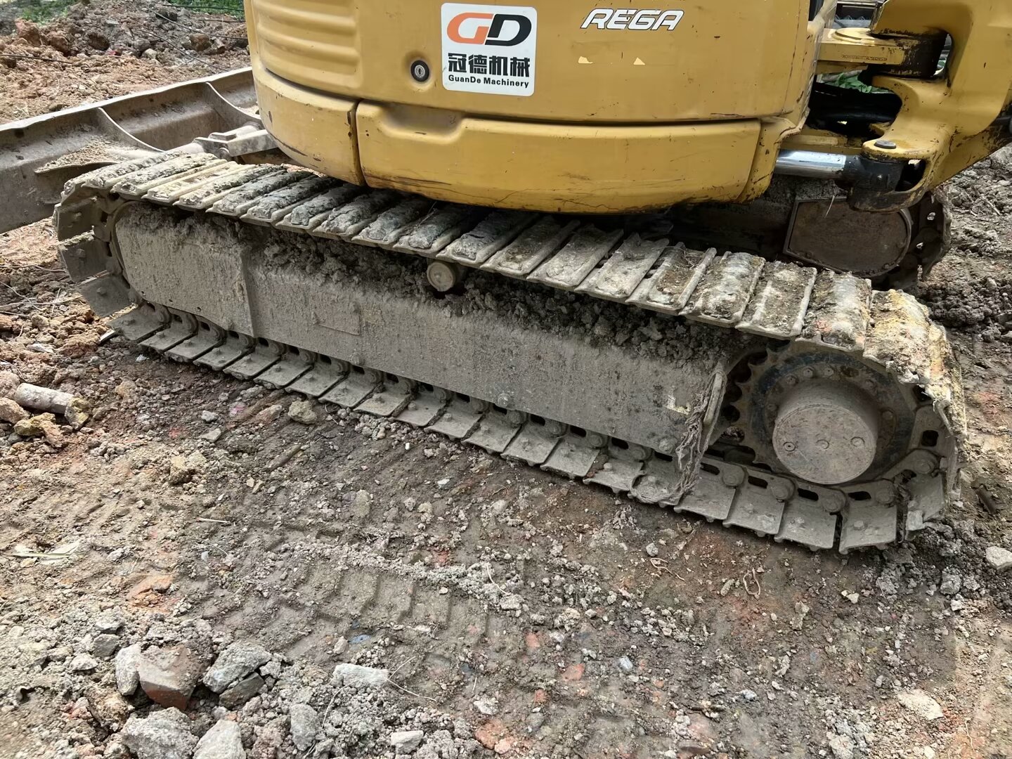 Cat303ccr Excavator Track Roller with Crawler Moving Type and Original Hydraulic Pump