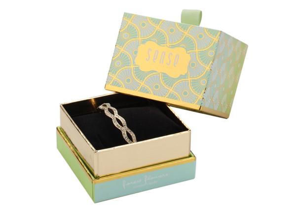 Logo printed Fancy Jewelry Box With Earring Storage , Little Ladies Watch