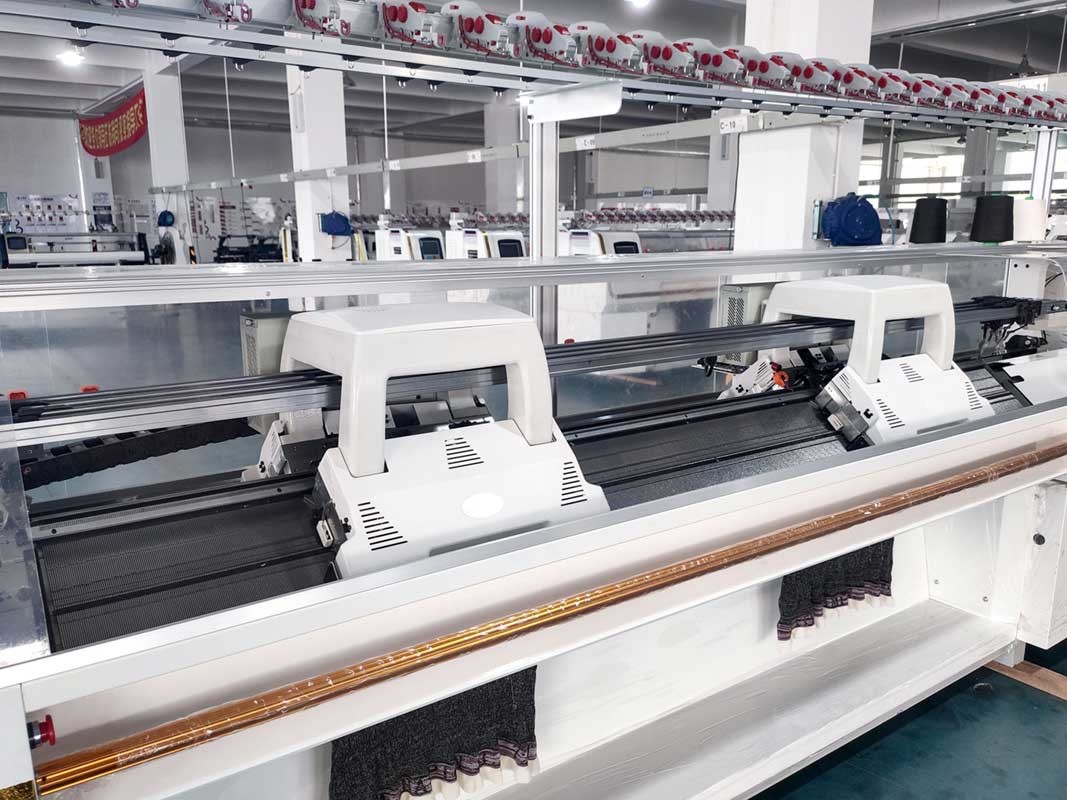 2 Heads 3 Systems Sweater Flat Knitting Machine 100 Inch / 120 Inch