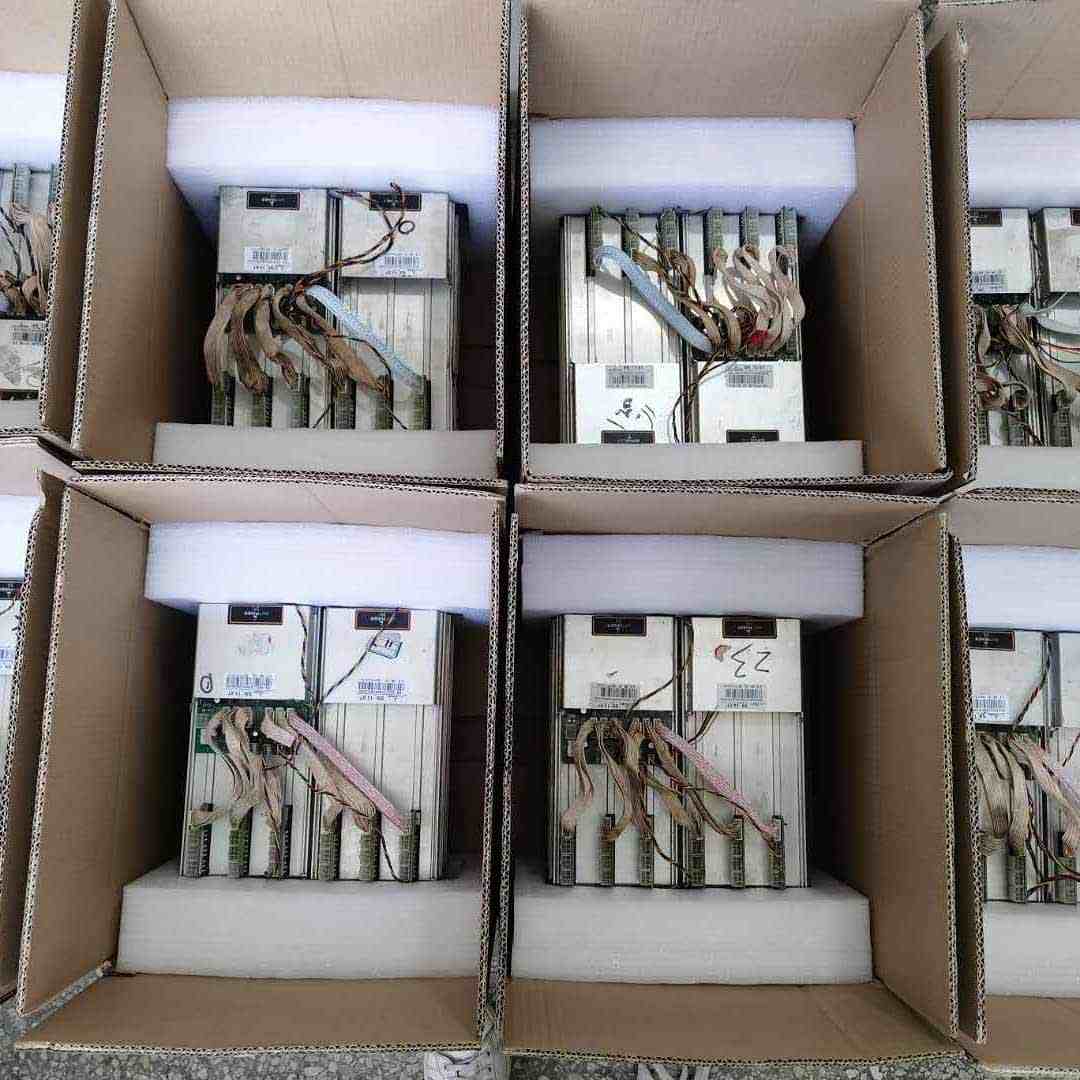 Bitmain Antminer L3+ 504M 800W Scrypt LTC Miner 0.504GH 60MHz