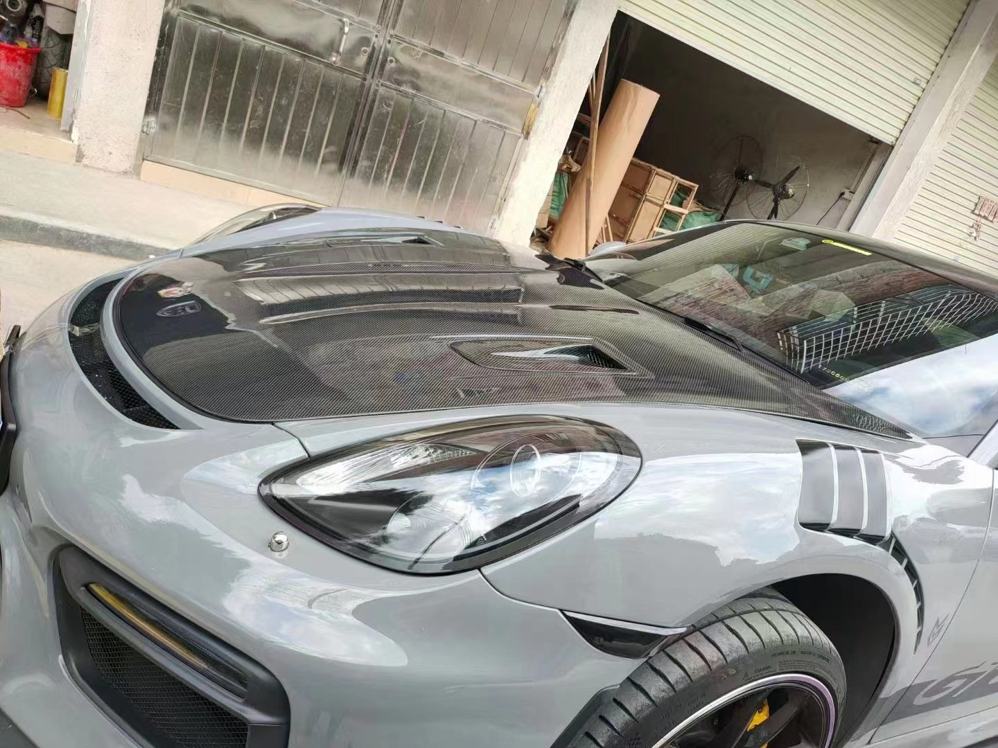 Carbon Fiber Products for Porsche 981 Boxster Carbon Fiber Hood 981 Carbon Fiber Engine Hatch Cover 2013-2015