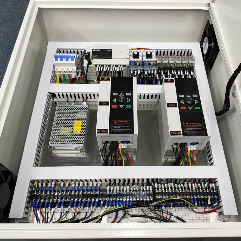 PLC Control Stainless Steel 304 Curved Conveyor For Pass Materials
