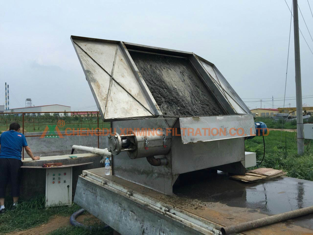 Commercial Waste Dewatering Machine , Solid Liquid Separator 380V Motor Voltage