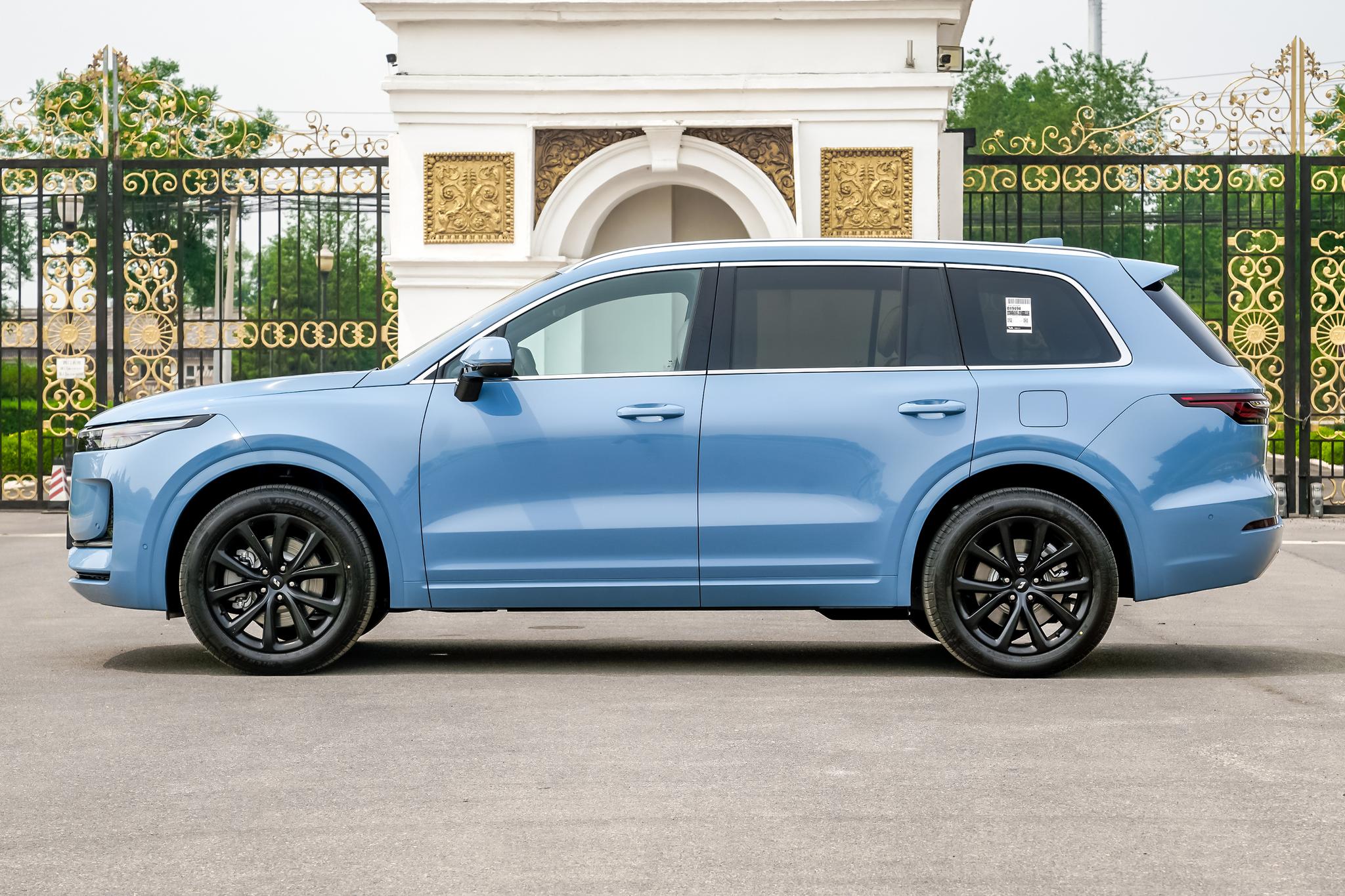 WHEELBASE 2935 2023 Lixiang ONE SUV EV Range Extended Energy Vehicles Electric Cars 4 Wheel 6 Seats Top Selling