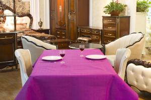 Quality Degradable 54 Inch*100 Feet Disposable Paper Tablecloths For Wedding wholesale