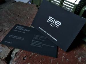 Quality Offset Printing Velvet Business Card , Custom Premium Business Cards 90*50mm wholesale