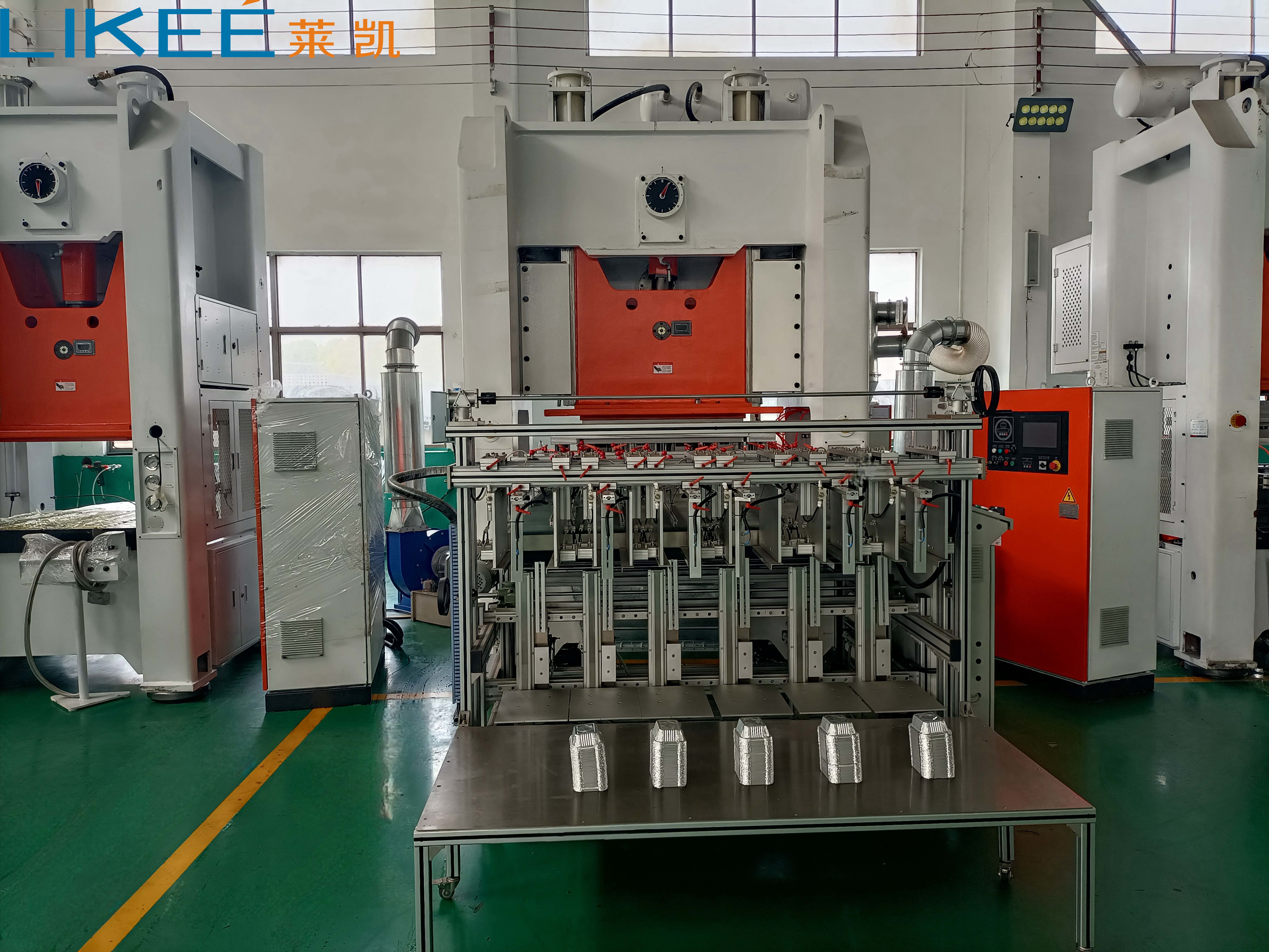 5 Cavities Semi Automatic Aluminium Container Making Machine With 12000 Pcs / Hour Production Capacity