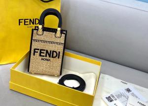 Quality Small Square Bag Pure Hand Woven Handbag Lazy French Style Cross-Body Bag wholesale