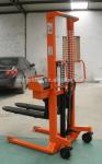 500kgs Lifting 1600mm Manual Hand Pallet Stacker