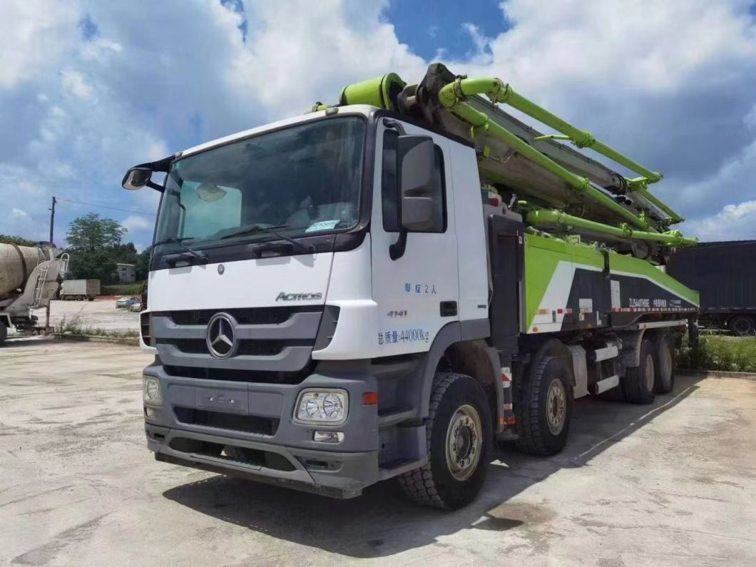 Good Original Condition 2019 Zoomlion 56m Concrete Pump Beton Pump on Benz Truck for Ready Mix