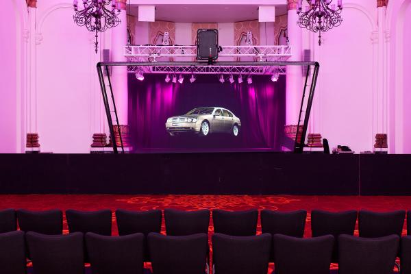 3D Holographic Video Projector 5x30m Transparent Musion Holographic Eyeliner