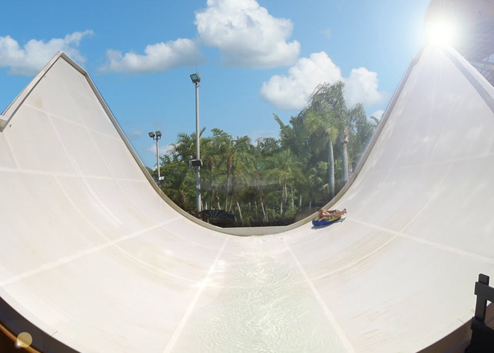 Security Fiberglass Wave Pool Slide With UV And Fade - Resistant