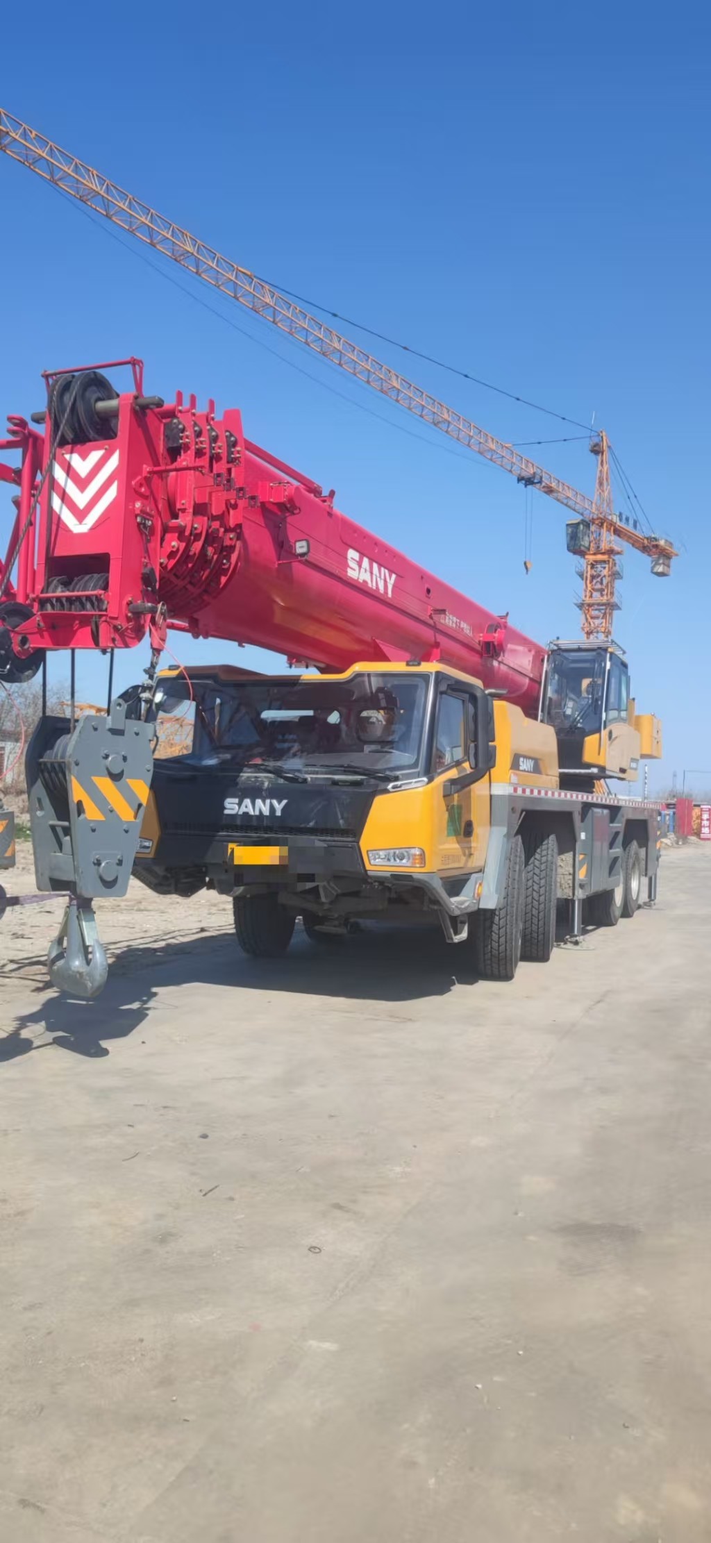 80ton STC800 SA Ny Truck Crane with High Operating Efficiency YUCHAI Engine from Official