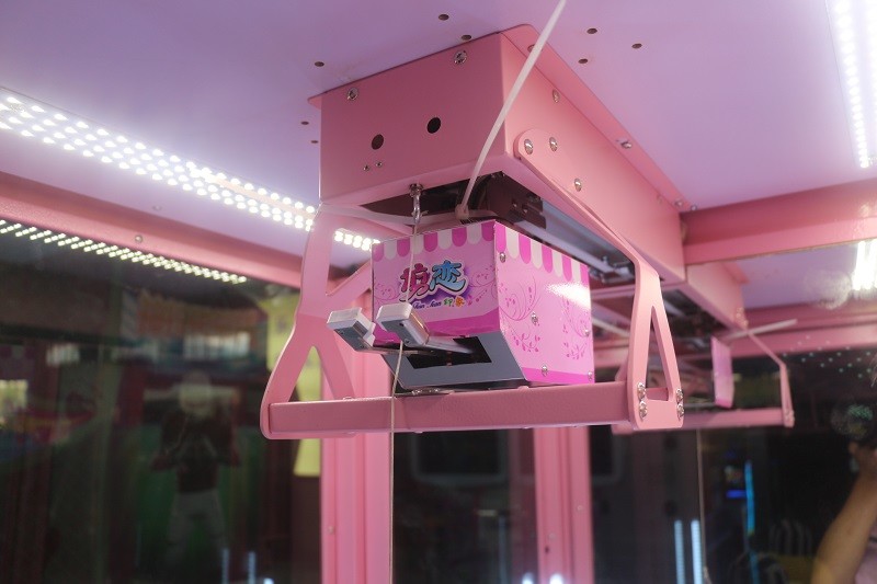 Prize Cut Doll Claw Crane Machine Multi Player Shears Gift Lovely Stable Process