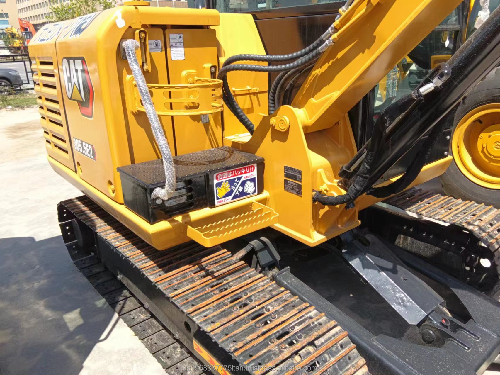 Used Excavator Harga Excavator Caterpillar Cat 305.5E2 34.1 kW Machine Weight 6000 KG