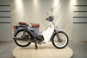 Quality Compact And 110CC CUB Motorcycle With Rear Brake Drum Gas Moped Colour RED Motorbike wholesale