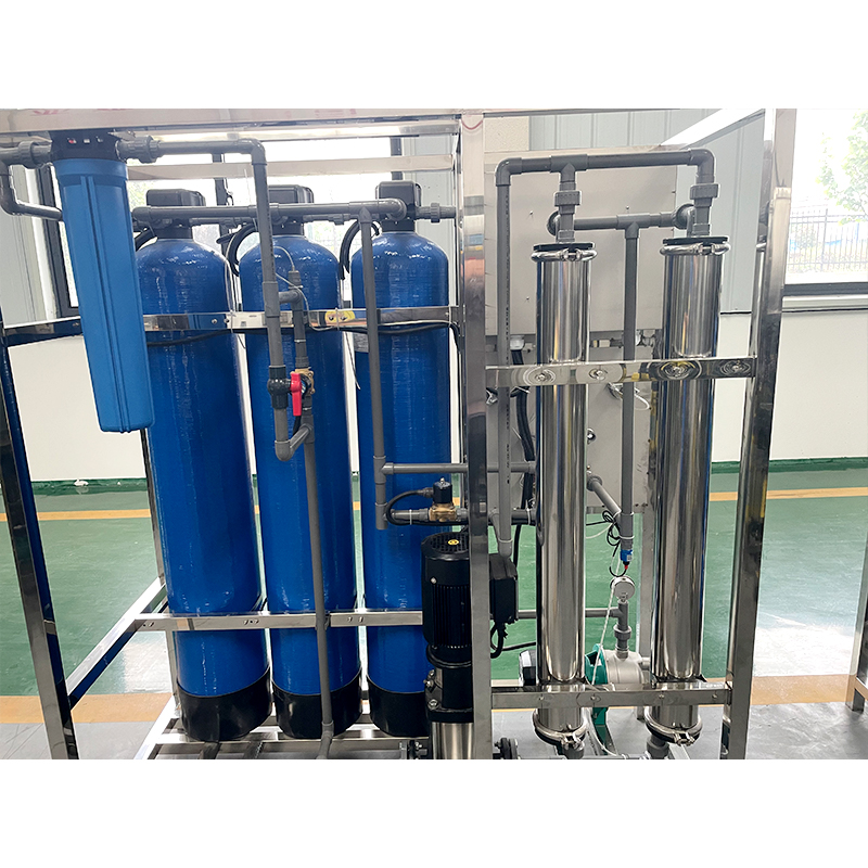 500L FRP Vessel Reverse Osmosis Plant for Pure Water Treatment in Stainless Steel Tank