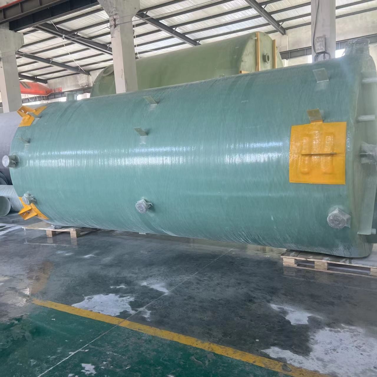 3600mm FRP Cylindrical Storage Tank Chemical Resistance Water Reservoir