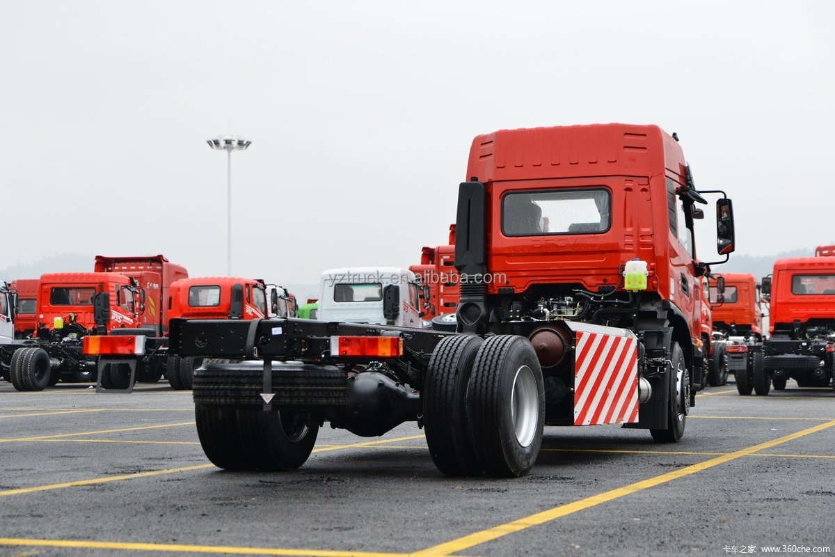 500-600L Fuel Tank Capacity Dongfeng KR 220HP 4X2 LNG Cargo Truck for Transportation