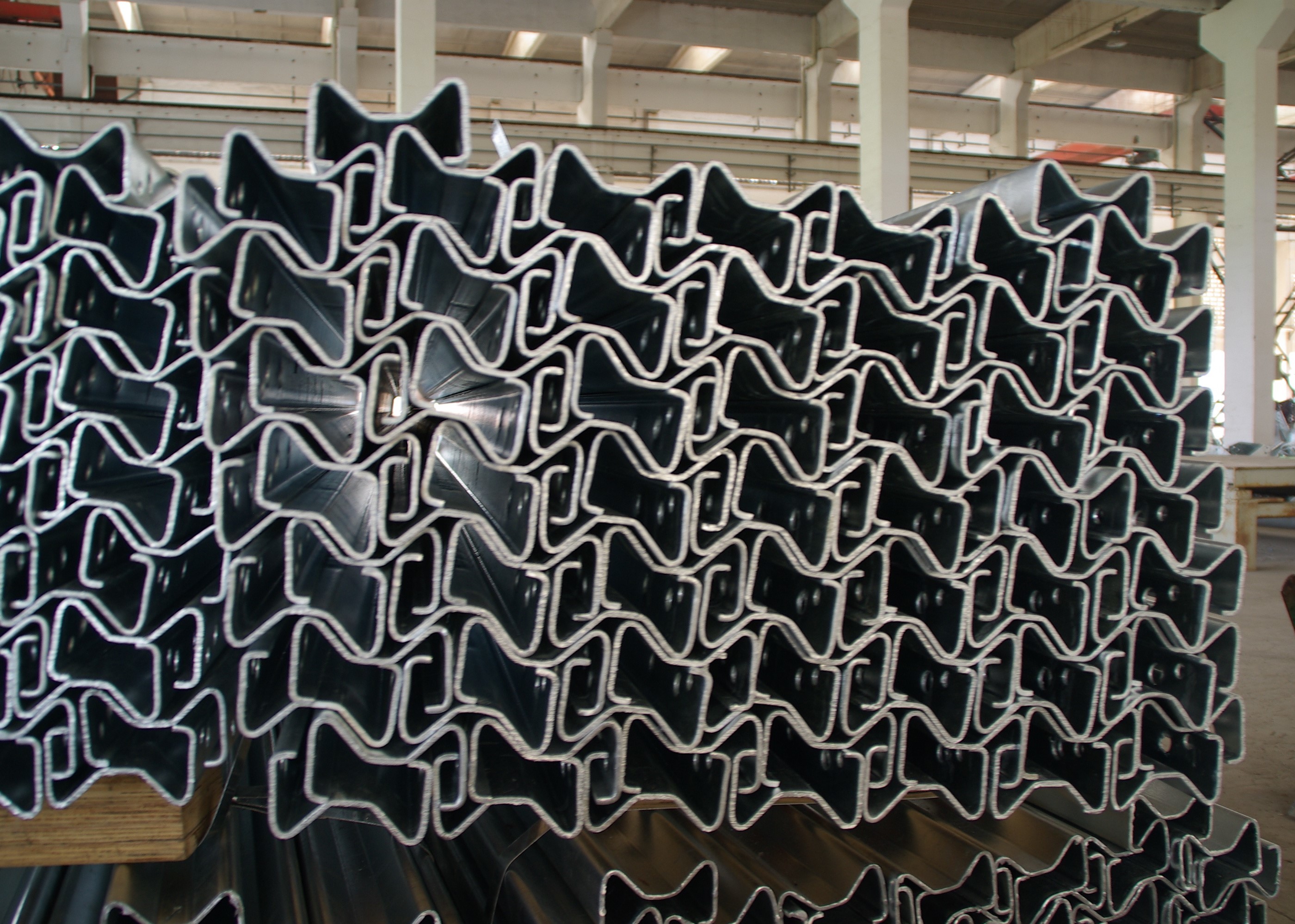 Hot Dip Galvanized Highway Guardrail Systems Crash Barrier Q345 Steel