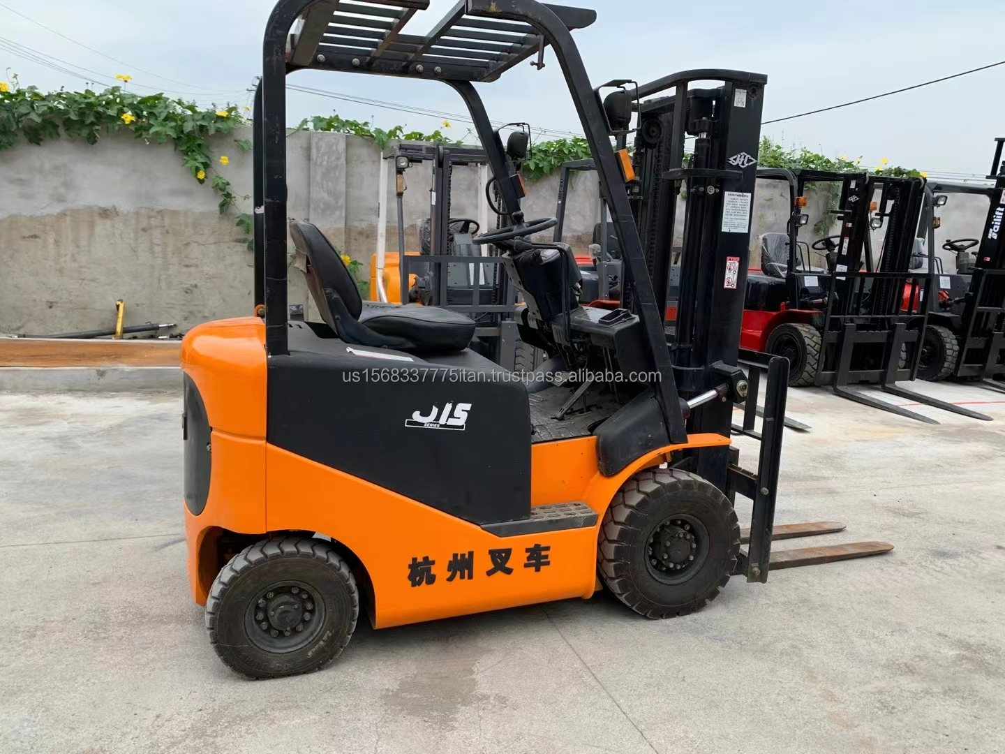 Hangzhou Forklift H30 with 2m Fork Length and Diesel Engine Power Source