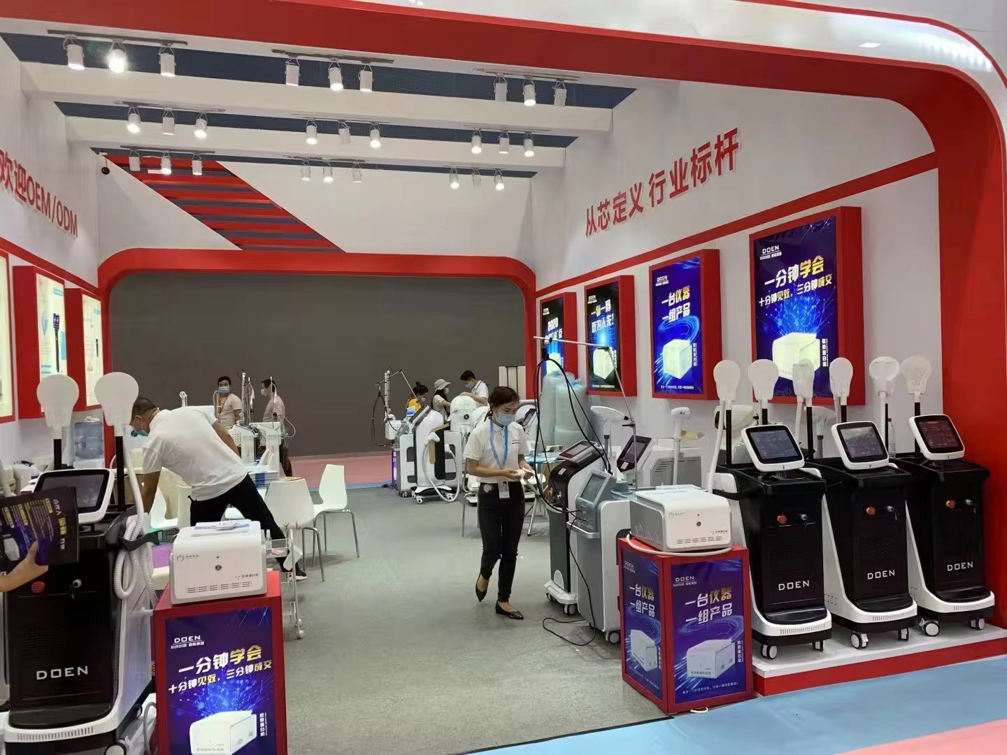 Safety Hair Removal Laser Machine , Permanent Hair Removal Machine For Female