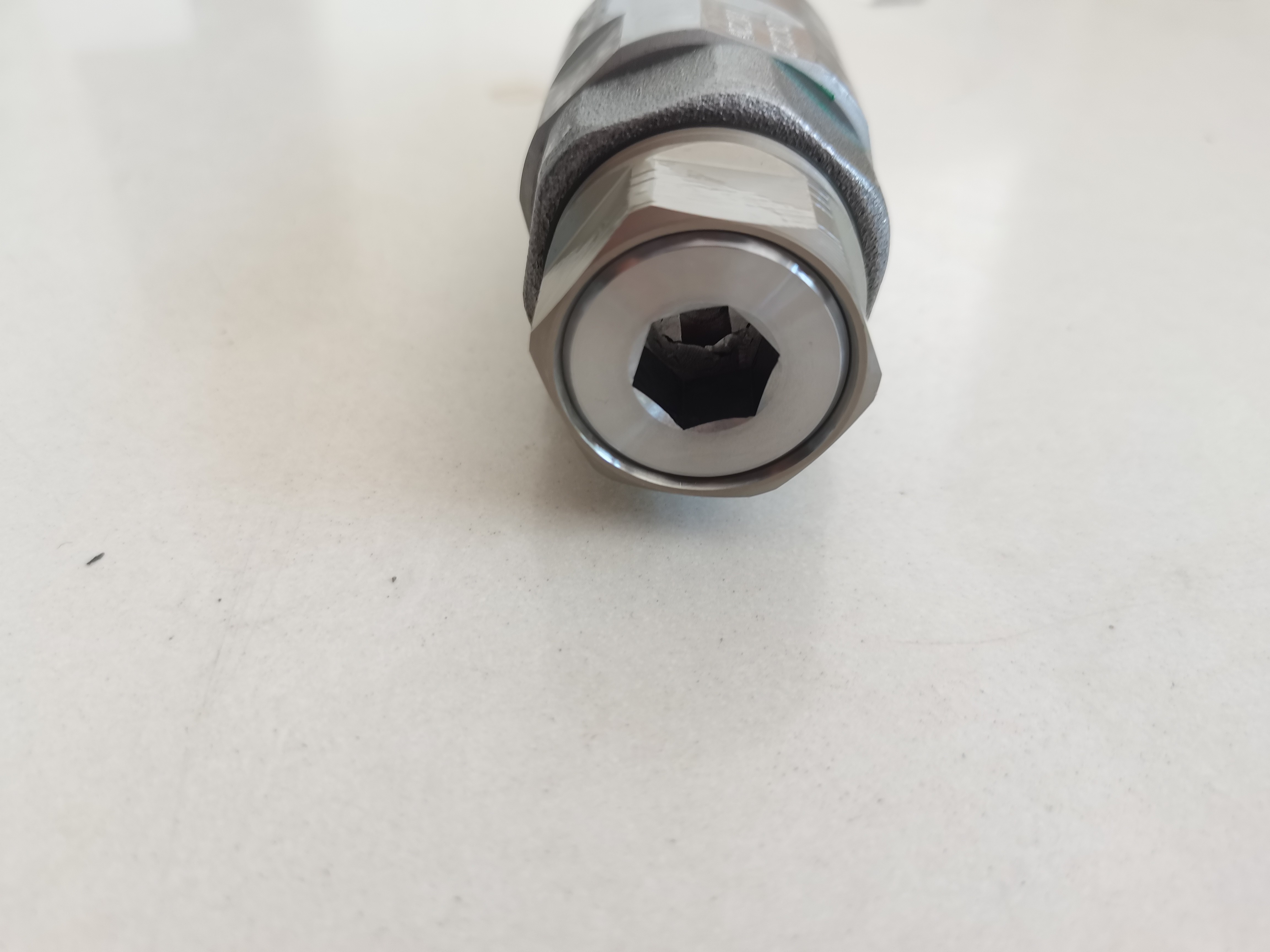 E350D Excavator Spare Part Accessories Excavator Relief Valve Steel 14713168