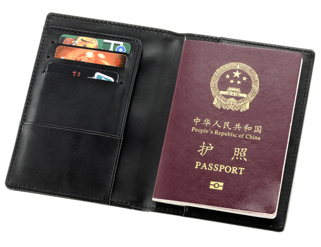 17g Cross Pattern Travel Passport Holder Custom Logo Black PU Leather 106mm