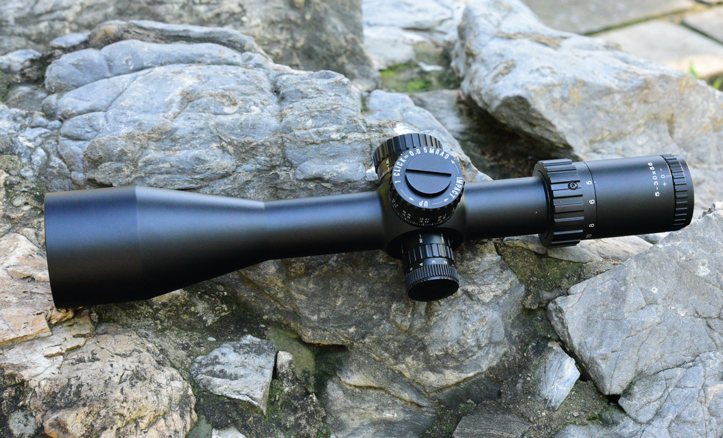 Long Distance Sight with Mount FFP ED Optic Glass Hunting Sight 5x-30x Magnification