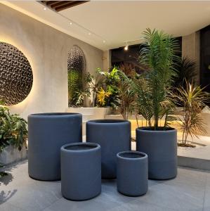 Quality Frost Resistant Plain Matte Round Fiber Clay Pot For Indoor Home Garden wholesale