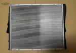 BMW X3 E83 03-10 Auto Parts Car Cooling System Aluminum Radiator with Plastic