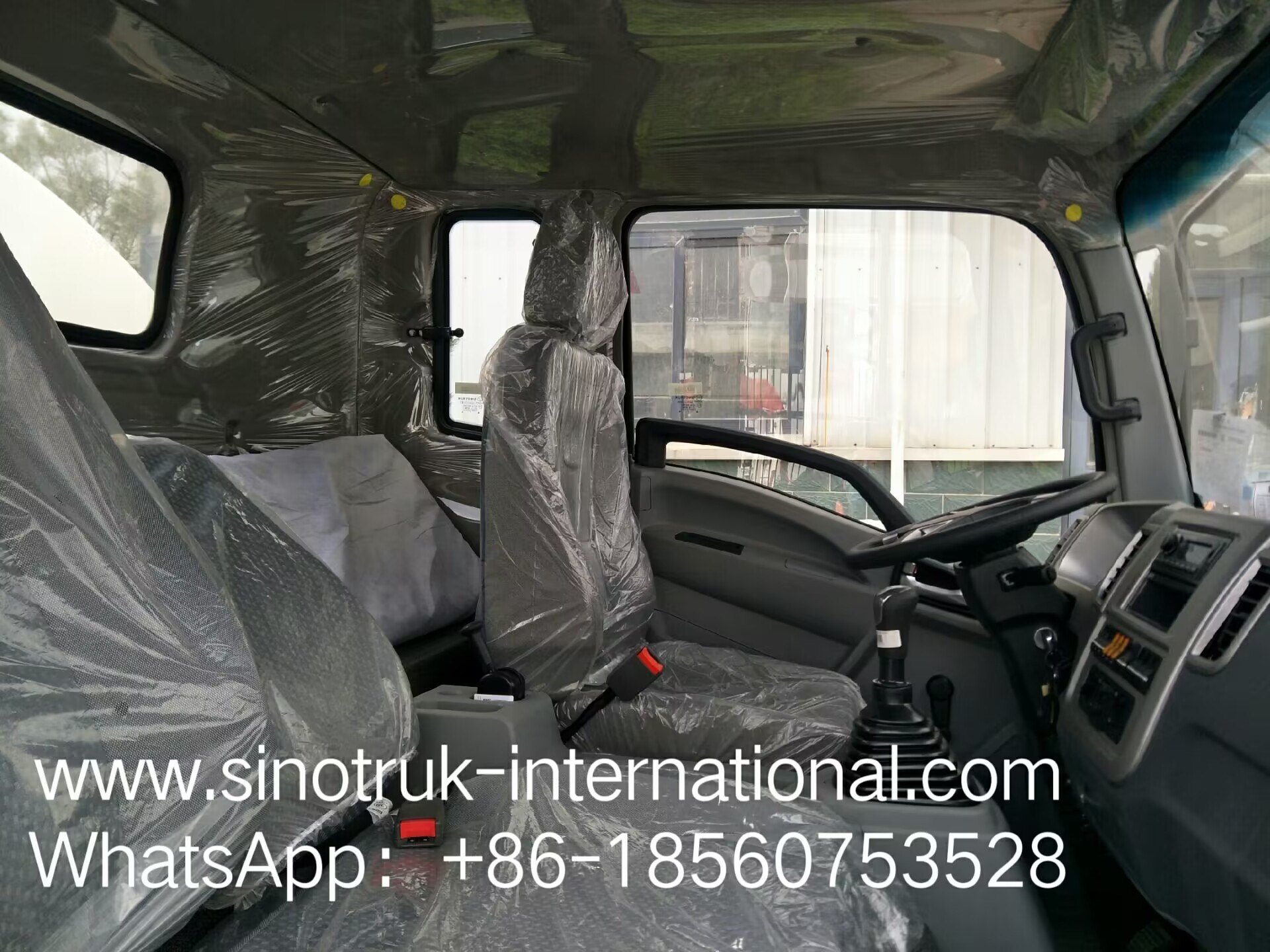 HOWO SINOTRUK Water Tank Truck Euro IV ZZ1107G381CD1