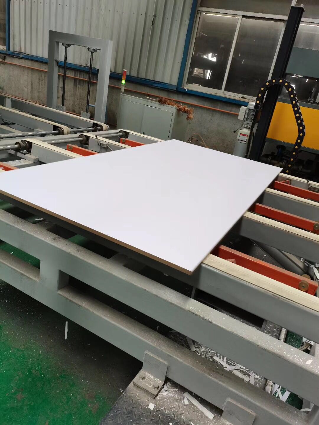 White Decoration E1 Glue 18mm Melamine Faced MDF