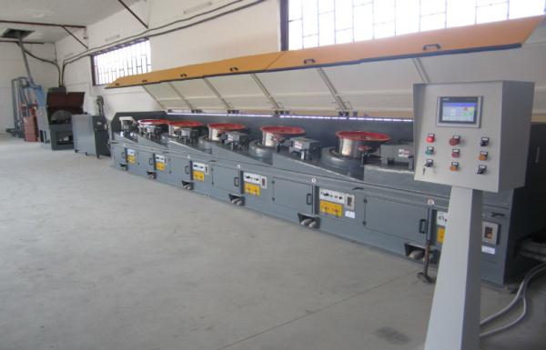 Customized Grinding Length Round Tube / Pipe Polishing Machine Two Rotating