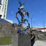 Mirror Polished Stainless Steel Monument Statue