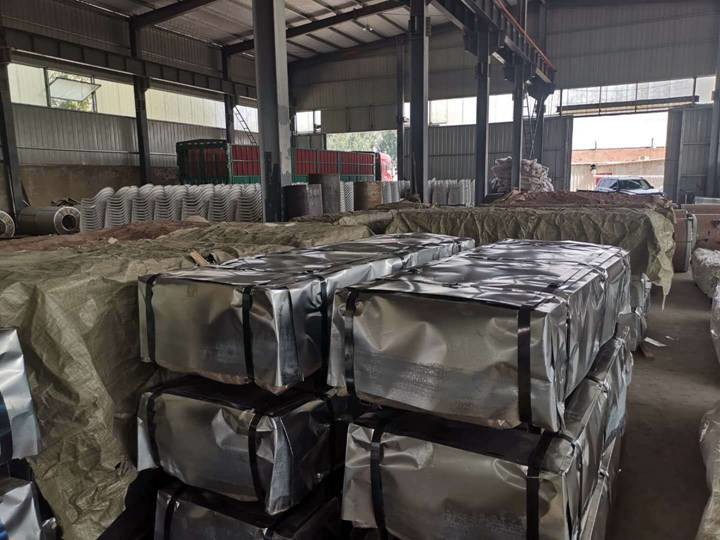 CGCC DX51D Z Adornment Galvanized Steel Corrugated Roof Panel